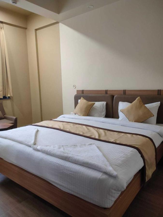 Hotel The Golf 1 Lucknow Extérieur photo