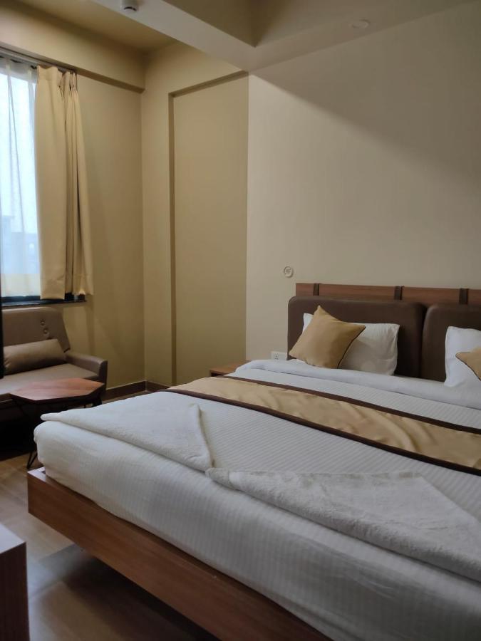 Hotel The Golf 1 Lucknow Extérieur photo